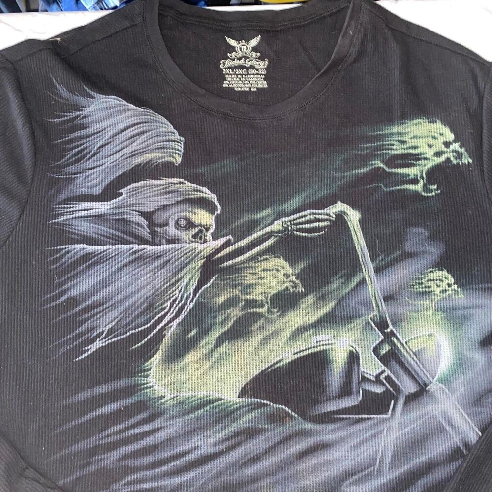 Vintage Faded Glory black long sleeve graphic thermal w/ motorcycle & skull